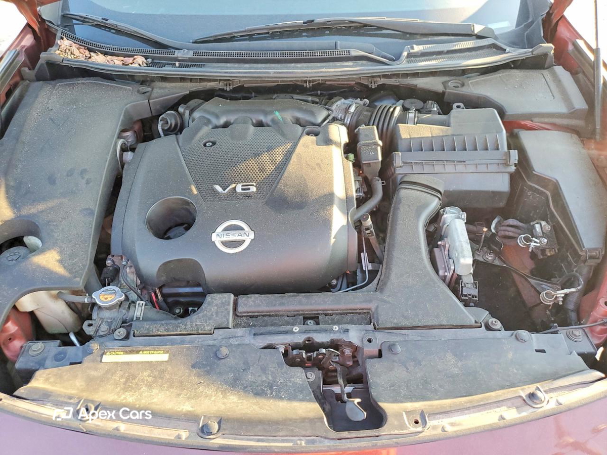 Nissan Maxima 2010