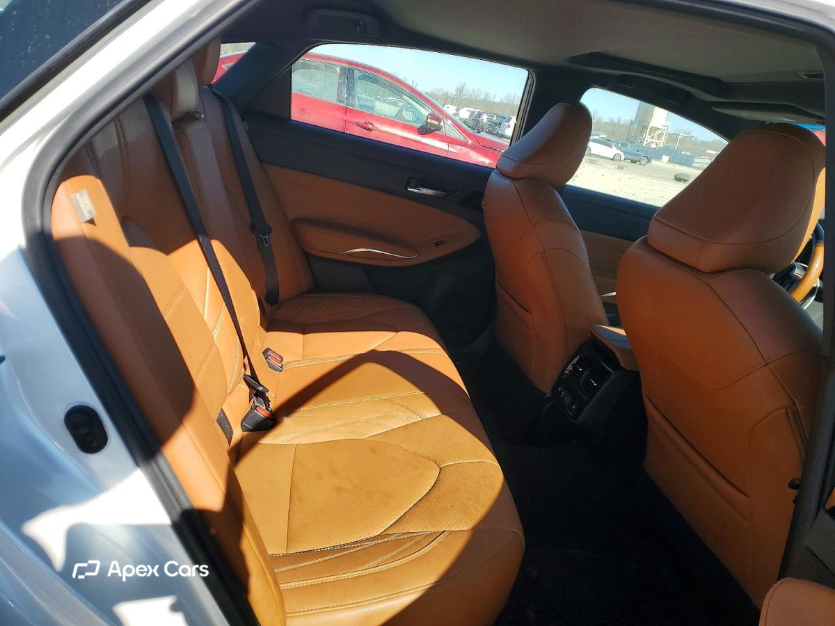 Toyota Avalon 2022