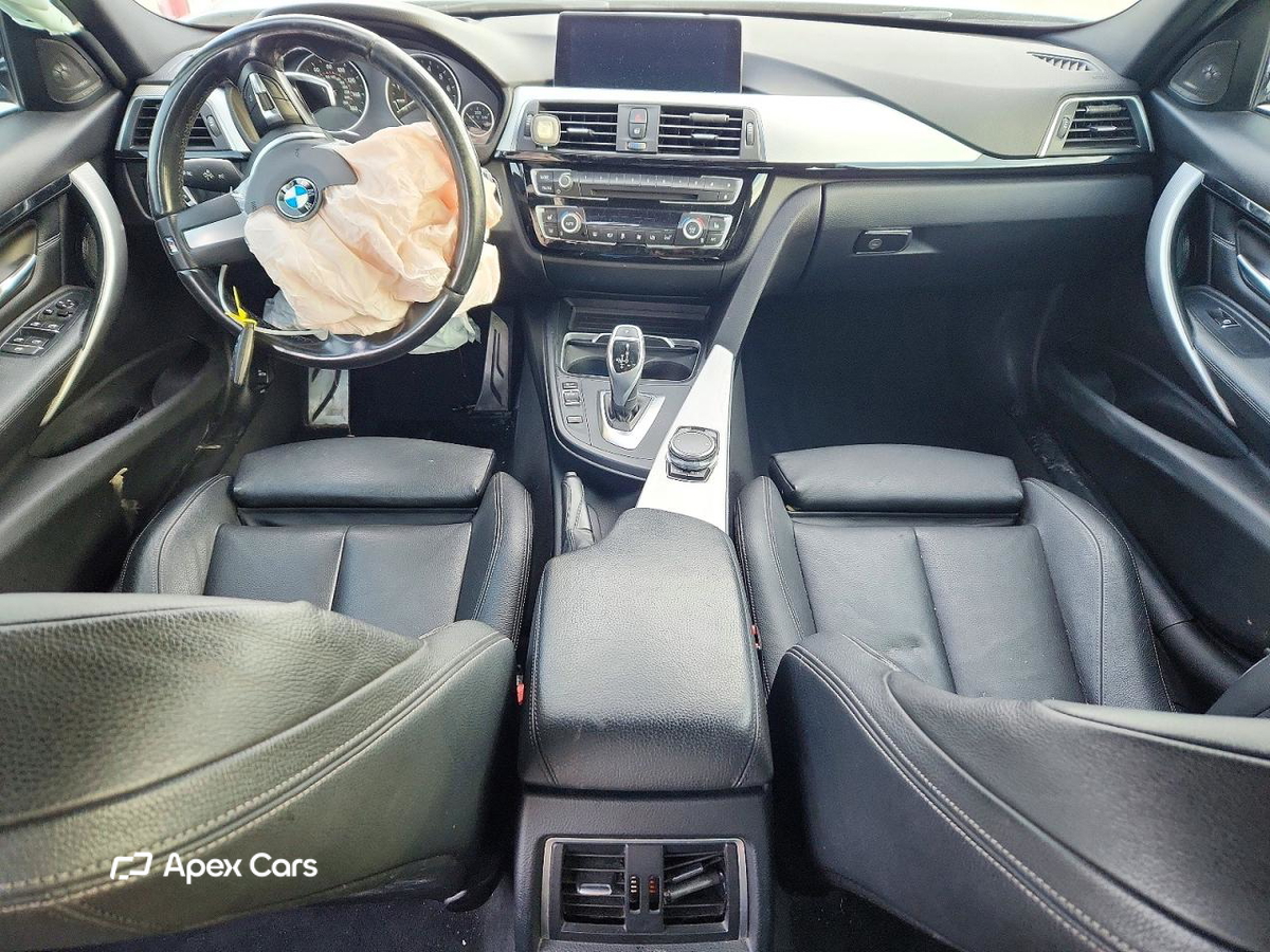 BMW Series 3 2016
