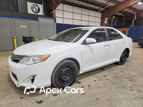 2013 Toyota Camry - Zdjęcie 1 z 5