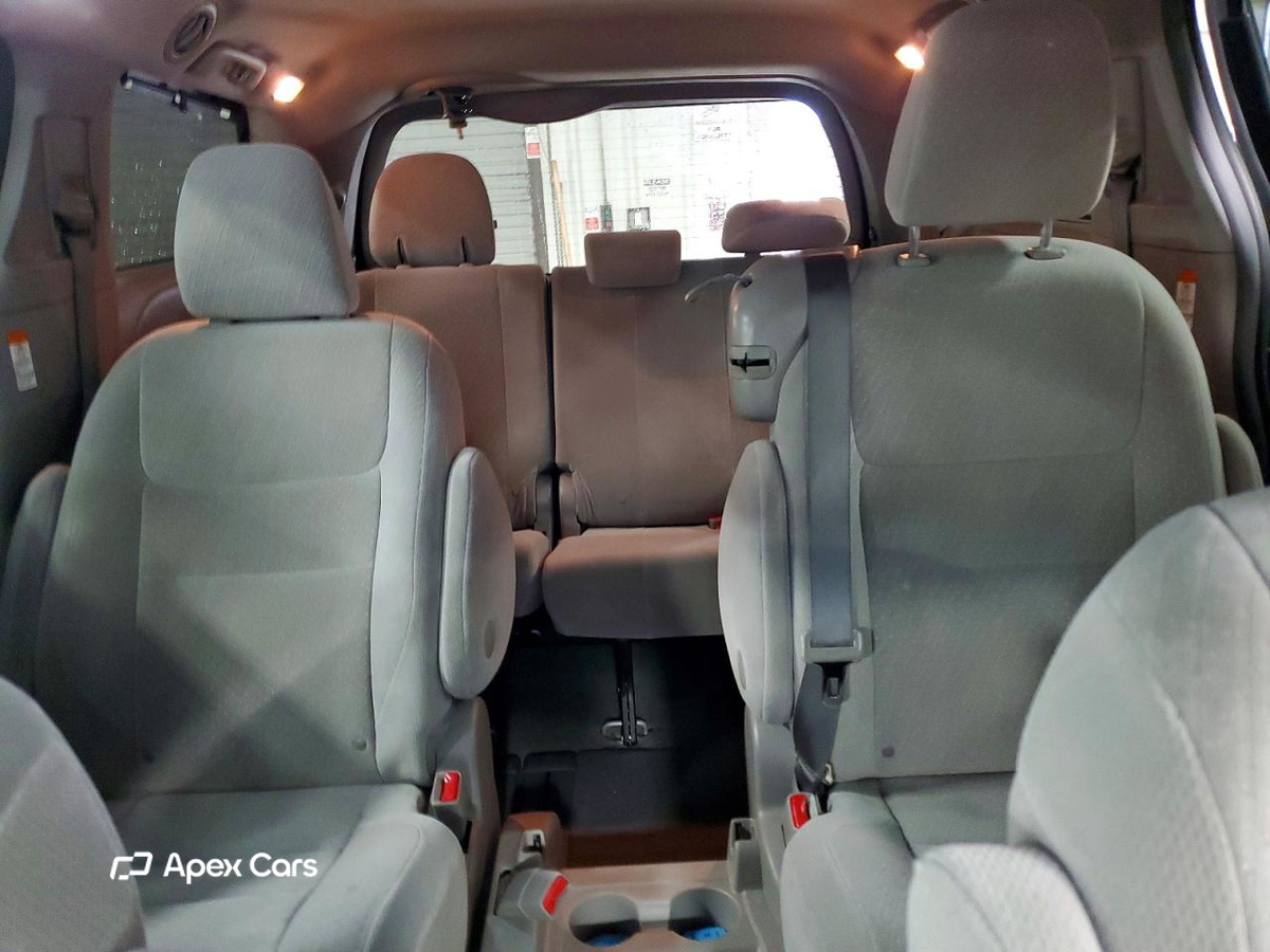 Toyota Sienna 2016