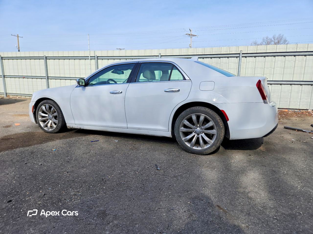 Chrysler 300 2016