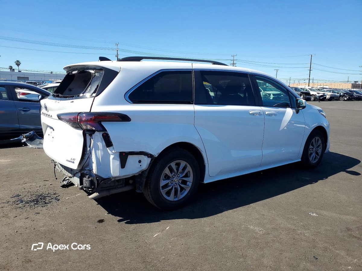 Toyota Sienna 2023