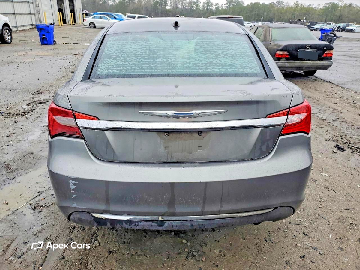 Chrysler 200 2013