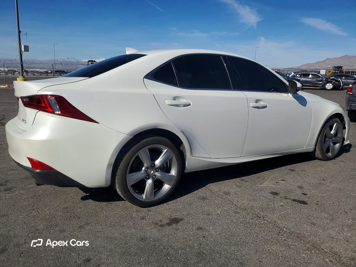 Lexus IS 2014
