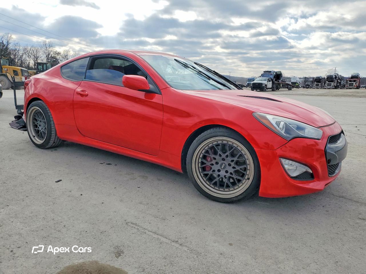 Hyundai Genesis 2013