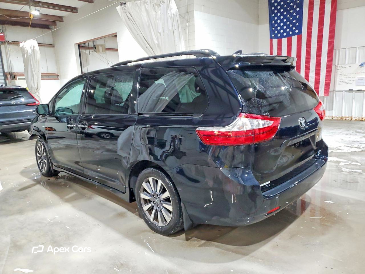 Toyota Sienna 2018