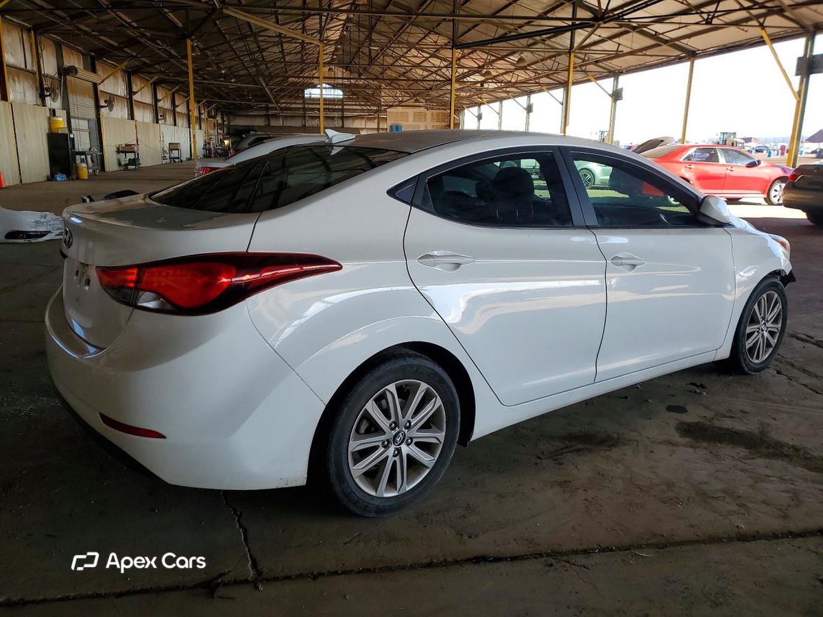 Hyundai Elantra 2016