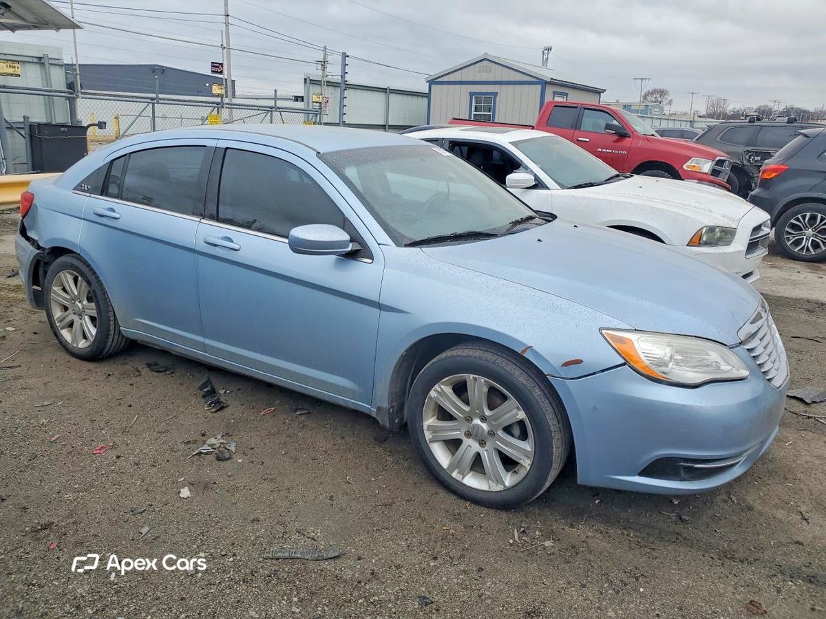 Chrysler 200 2013