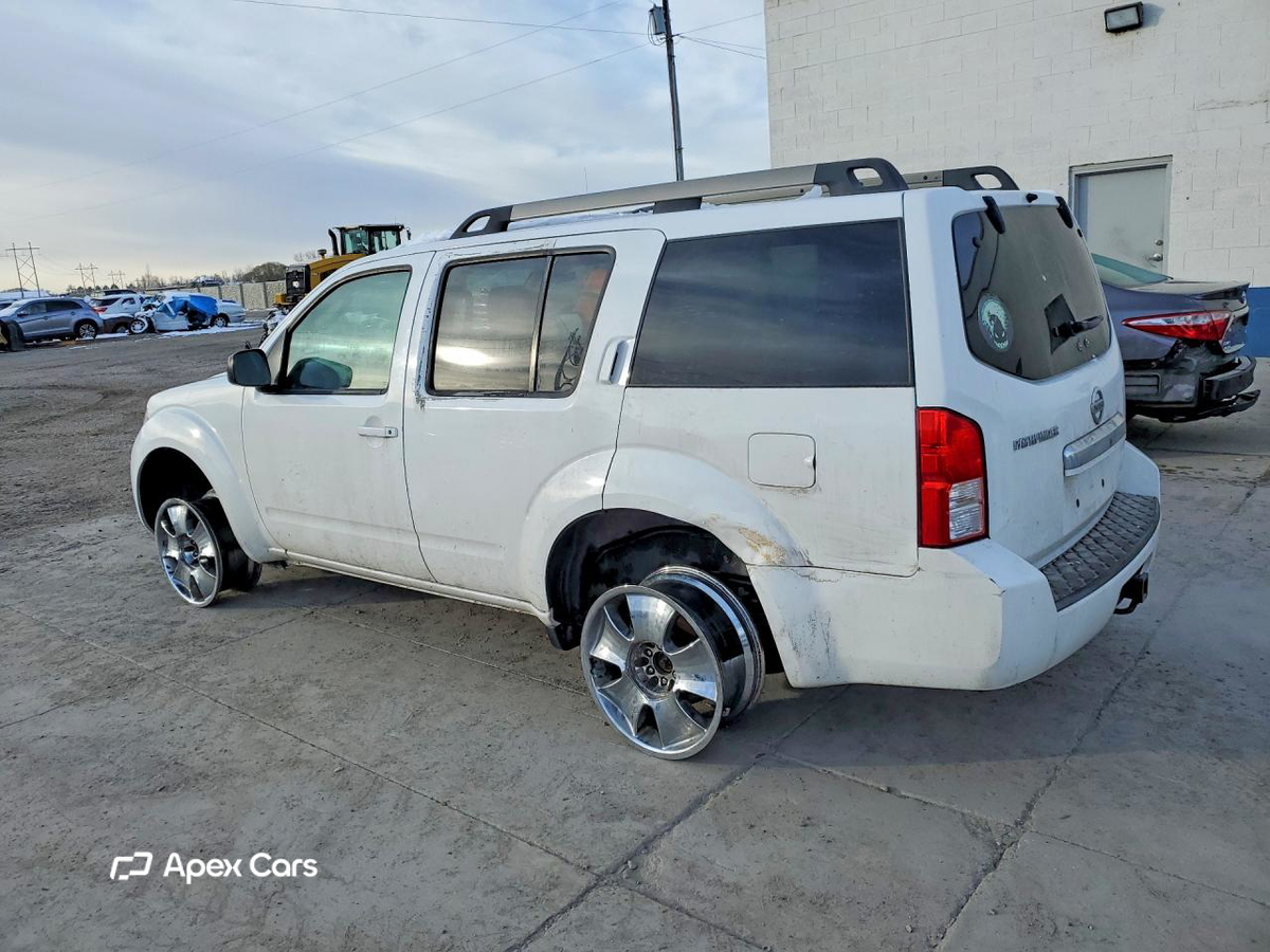 Nissan Pathfinder 2011
