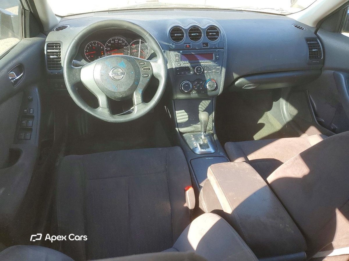 Nissan Altima 2012