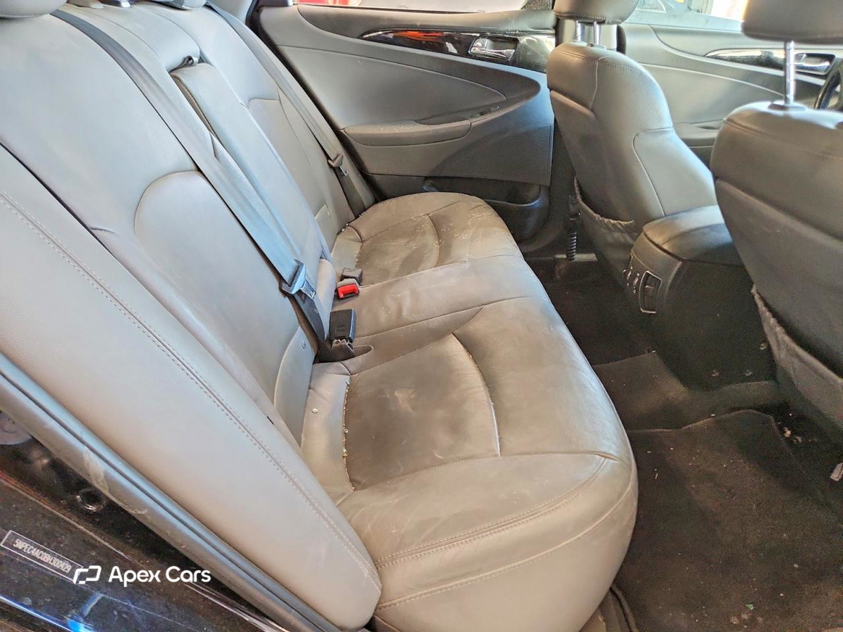 Hyundai Sonata 2011