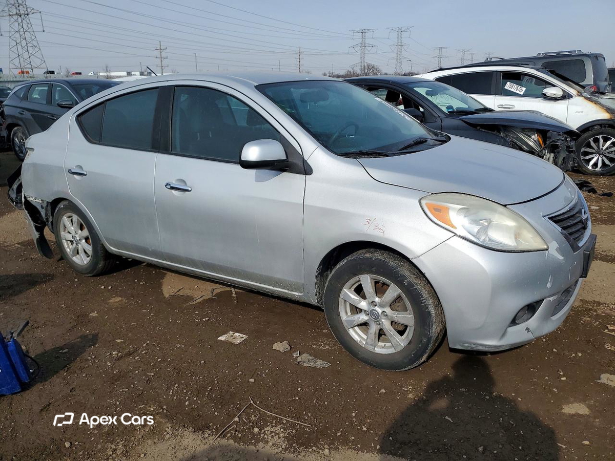 Nissan Versa 2012