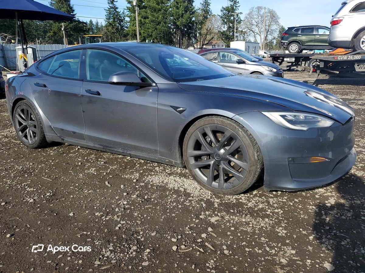 Tesla Model S 2021