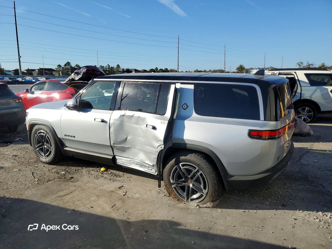 Rivian R1S 2026