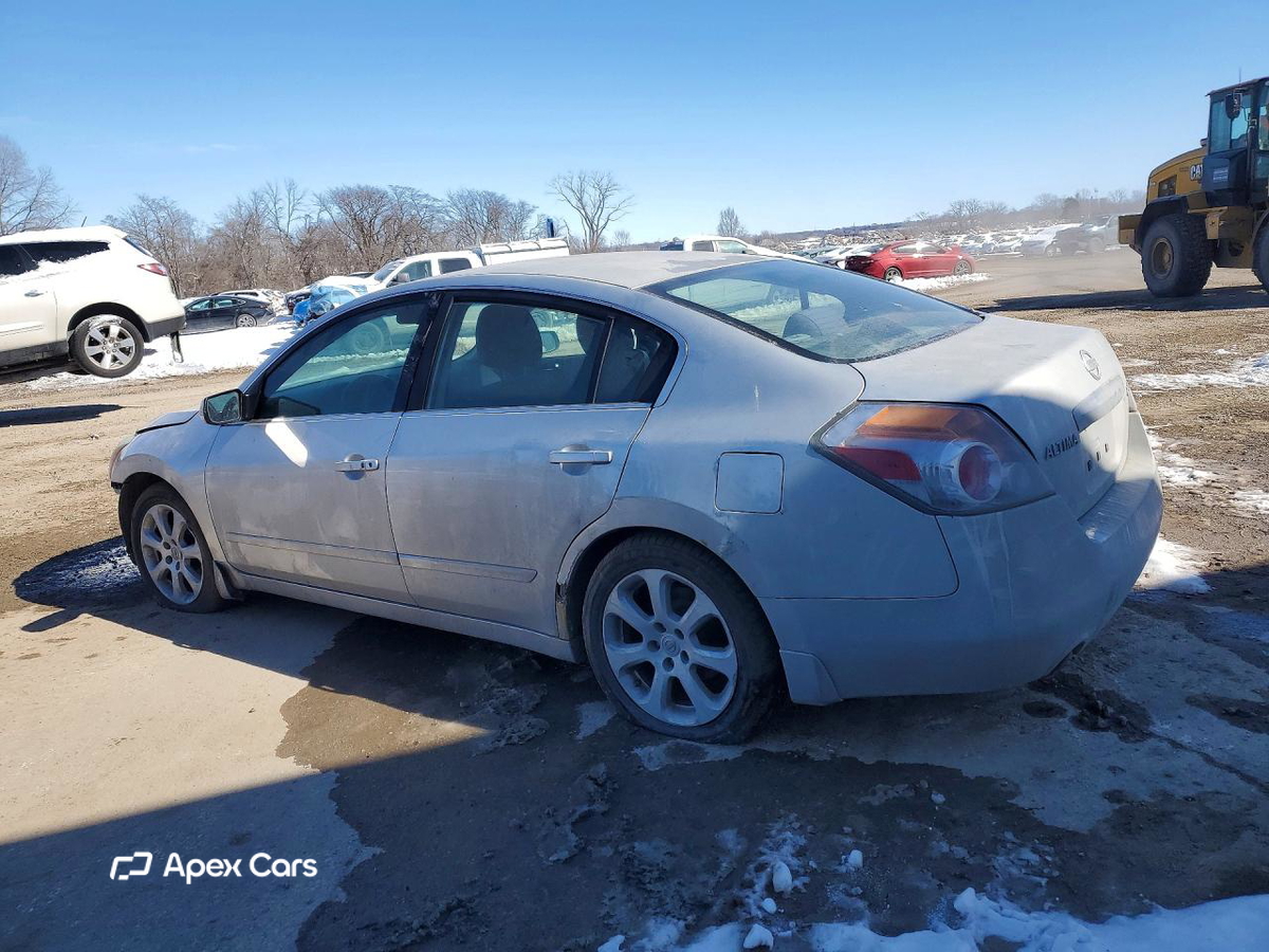 Nissan Altima 2010