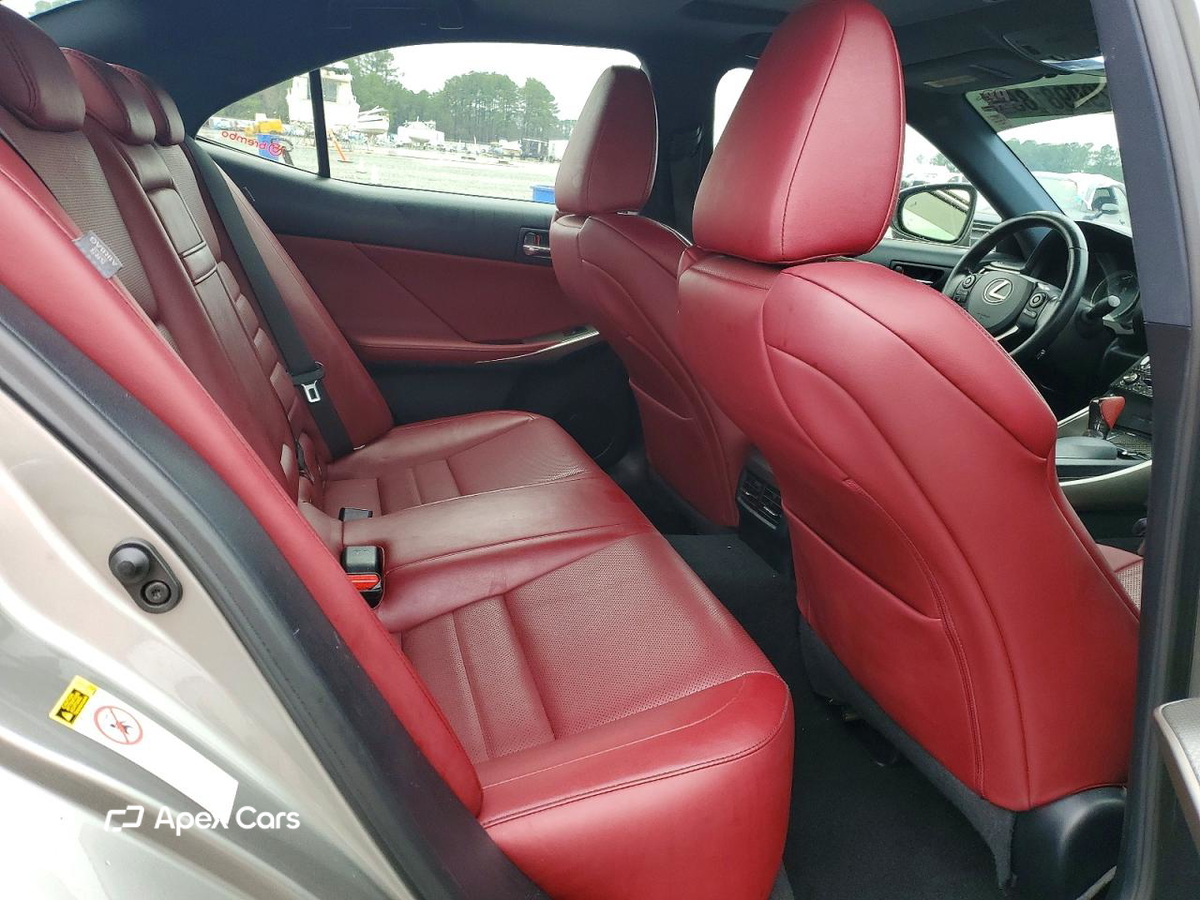 Lexus IS 2015