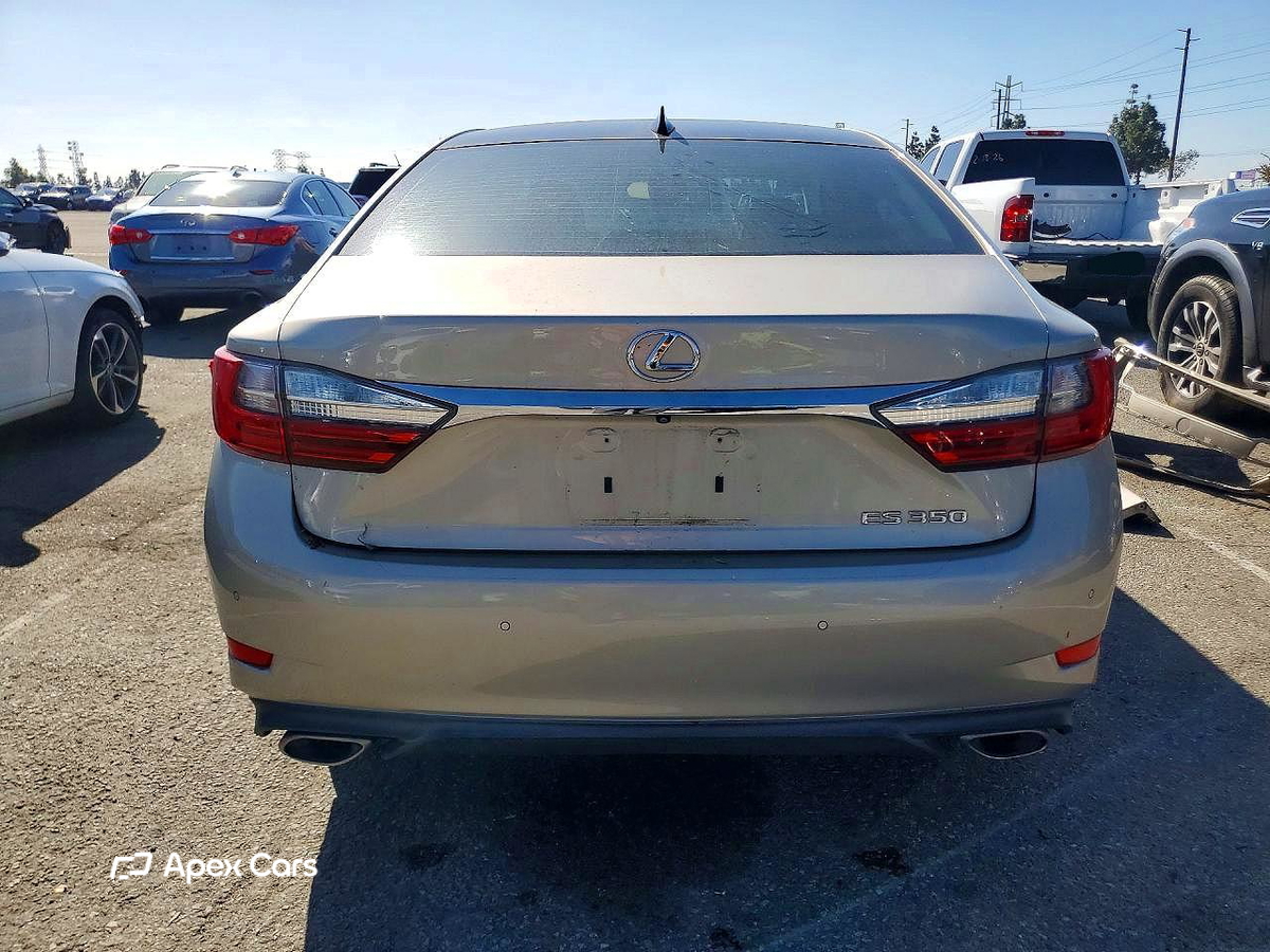 Lexus ES 2018