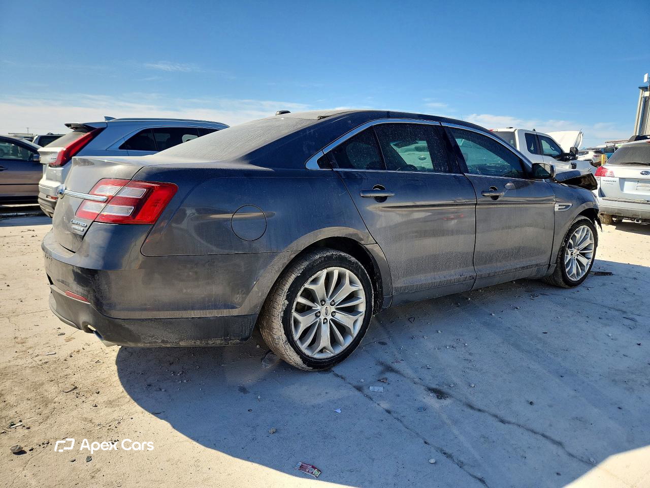 Ford Taurus 2015