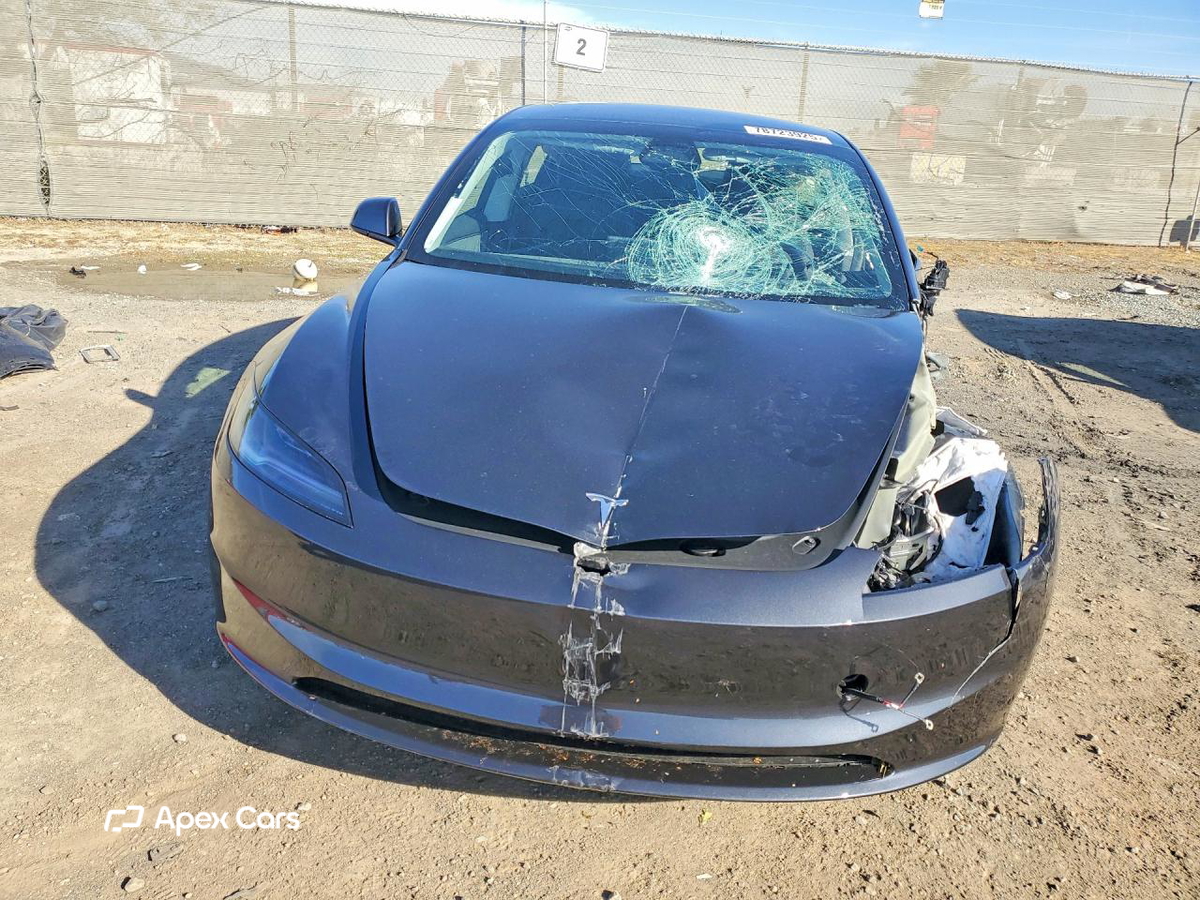 Tesla Model 3 2025