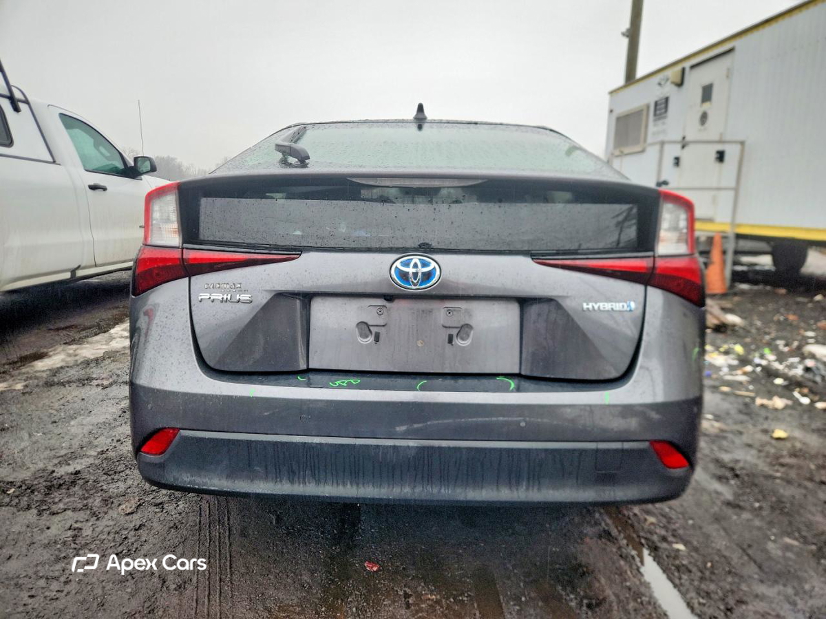 Toyota Prius 2021
