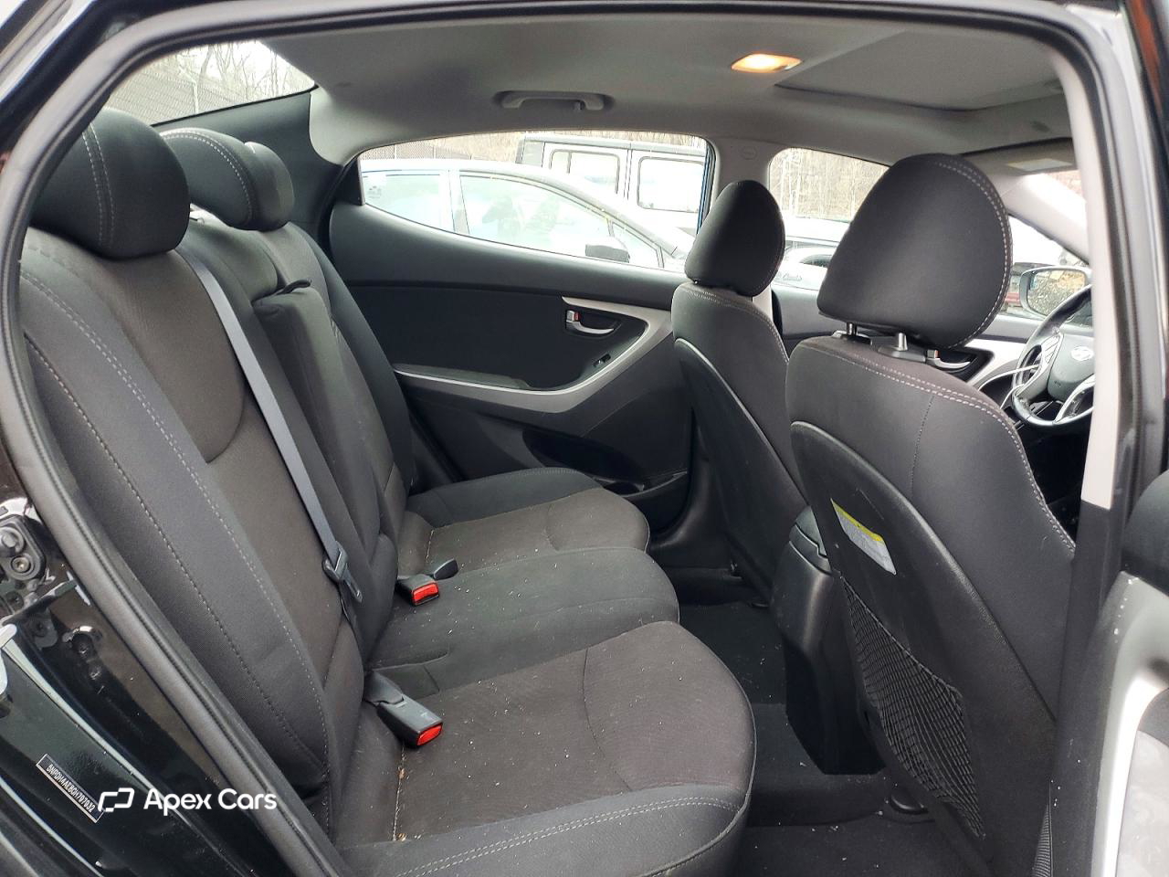Hyundai Elantra 2016