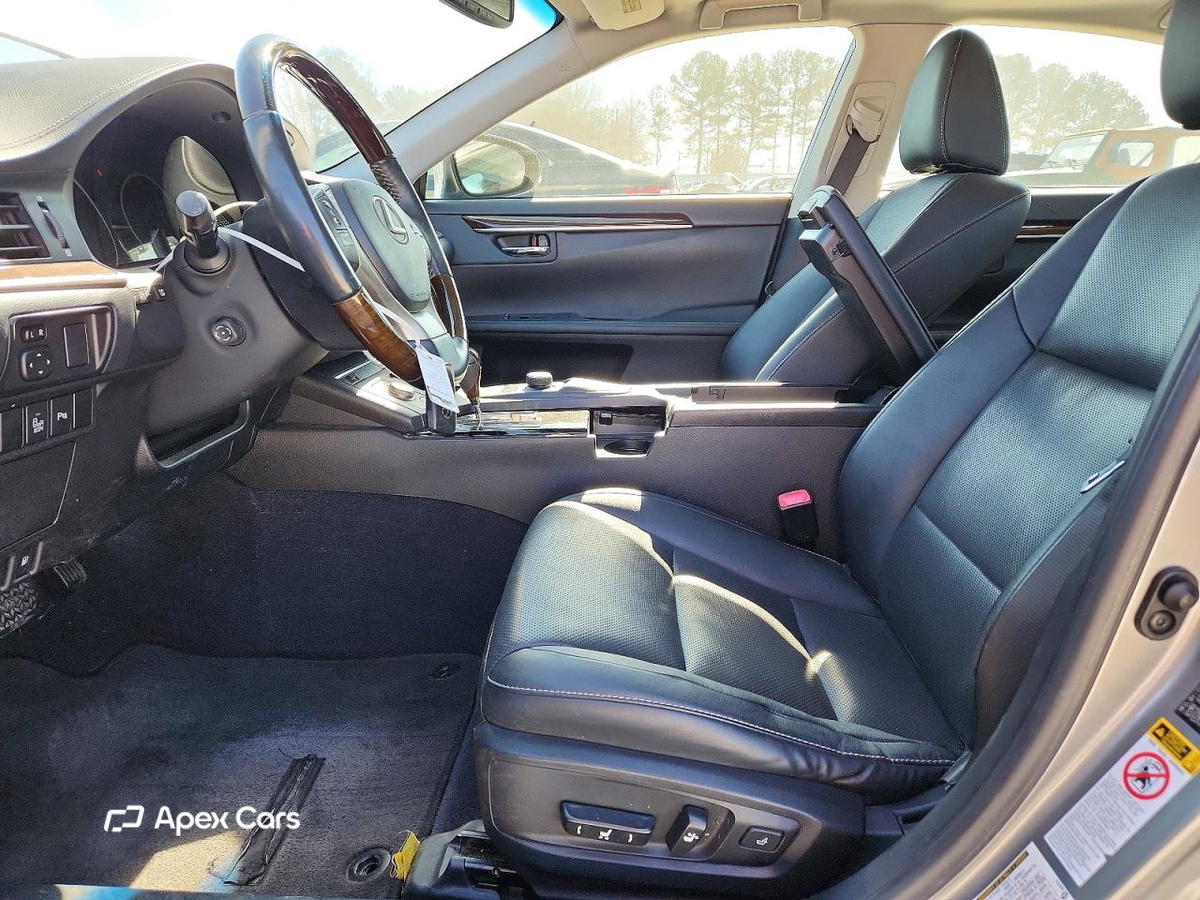 Lexus ES 2015