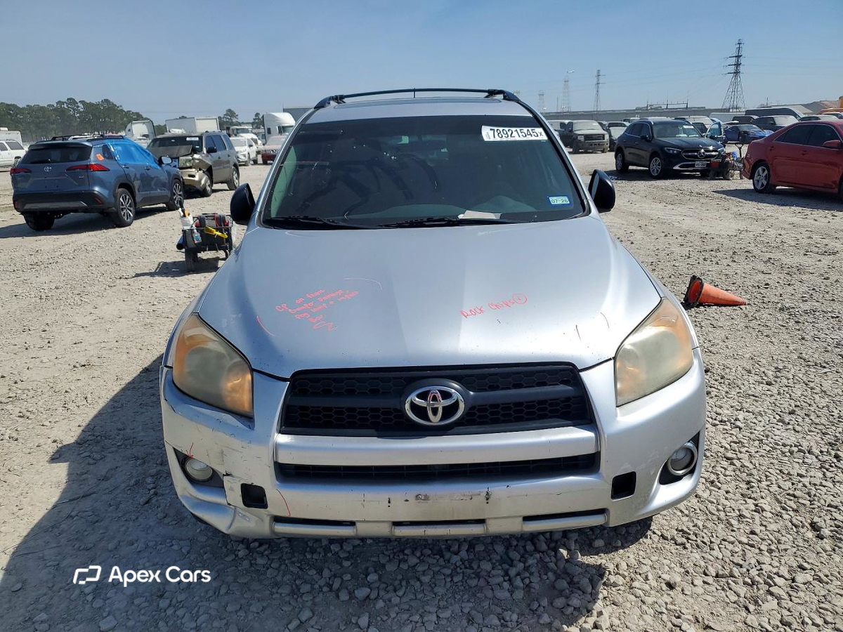 Toyota RAV 4 2011