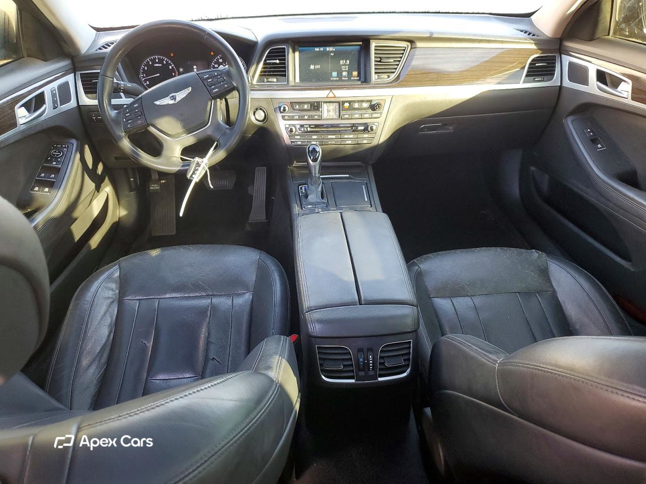 Hyundai Genesis 2015