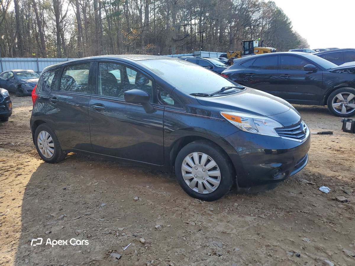 Nissan Versa 2015