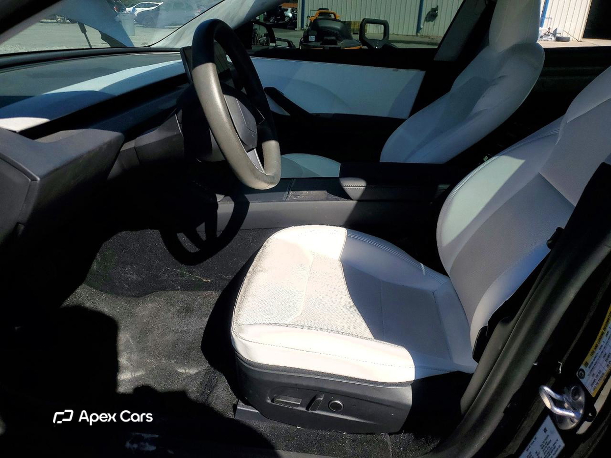 Tesla Model 3 2025