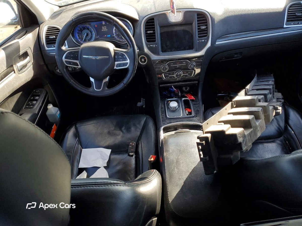 Chrysler 300 2017