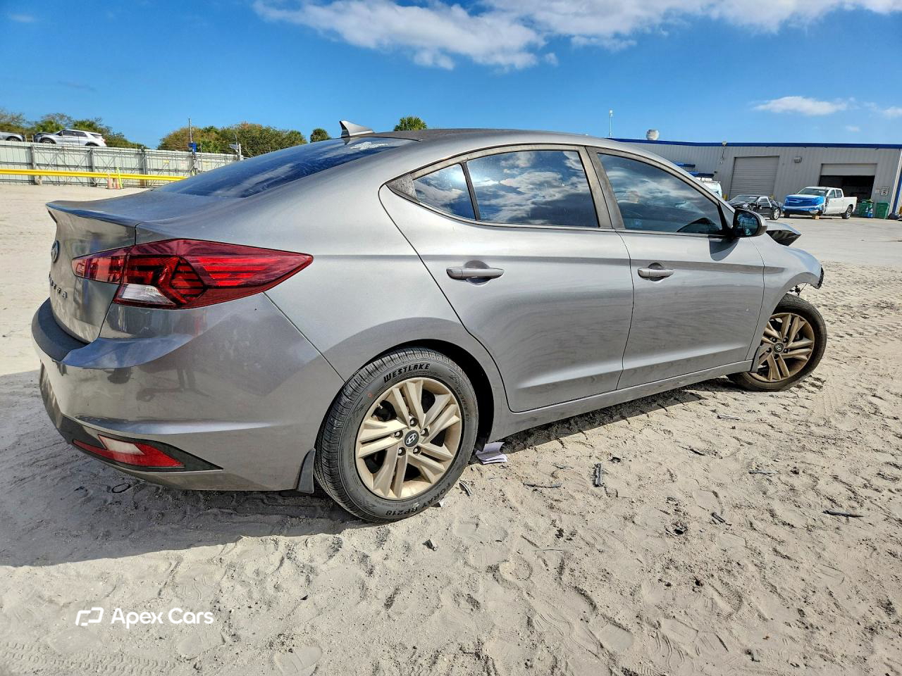 Hyundai Elantra 2020