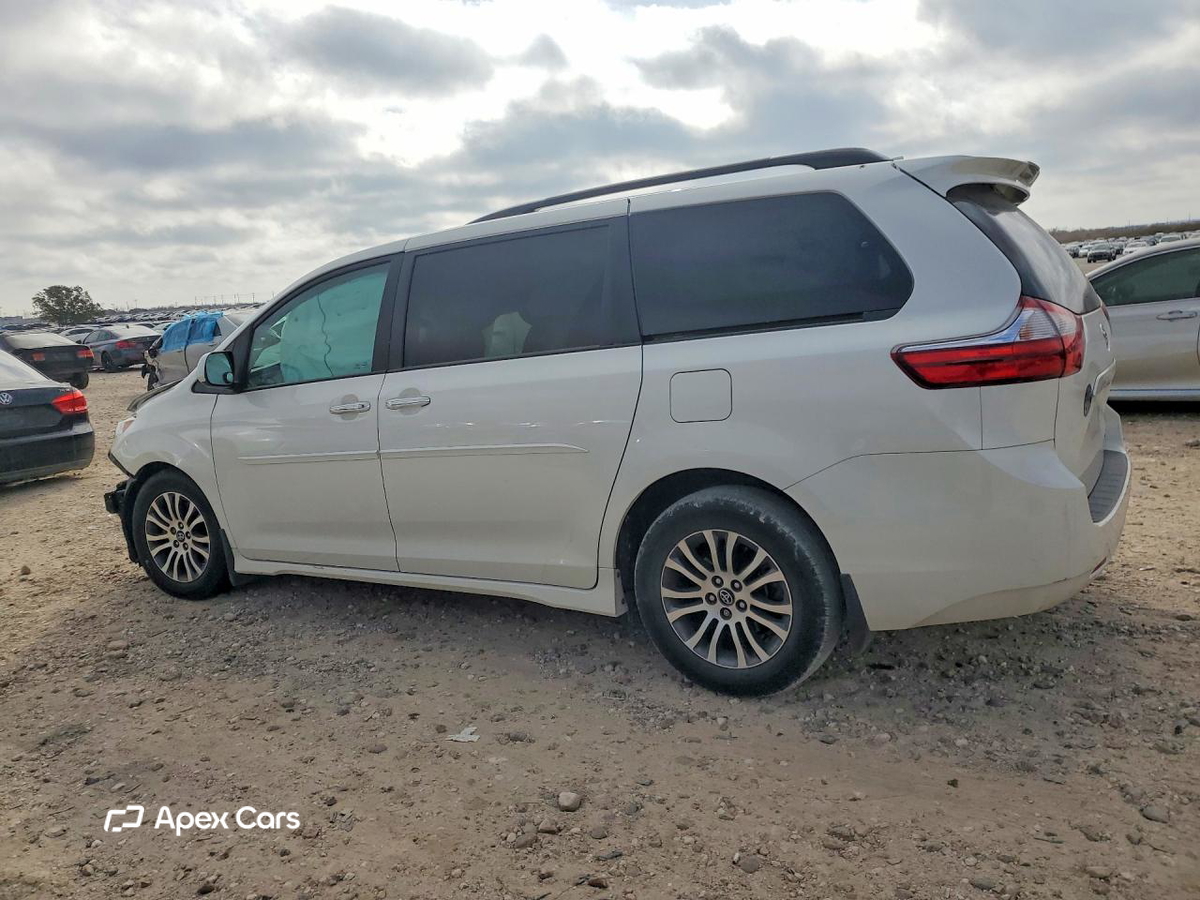 Toyota Sienna 2018
