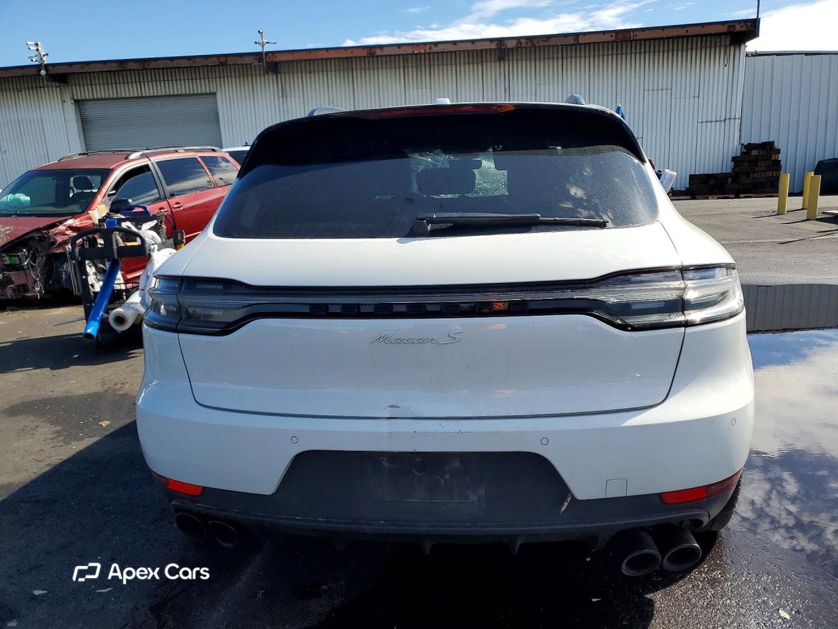 Porsche Macan 2021