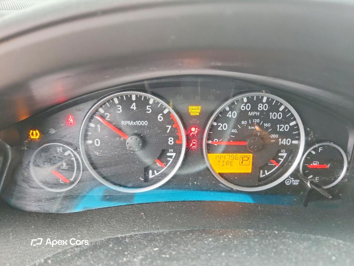 Nissan Pathfinder 2011
