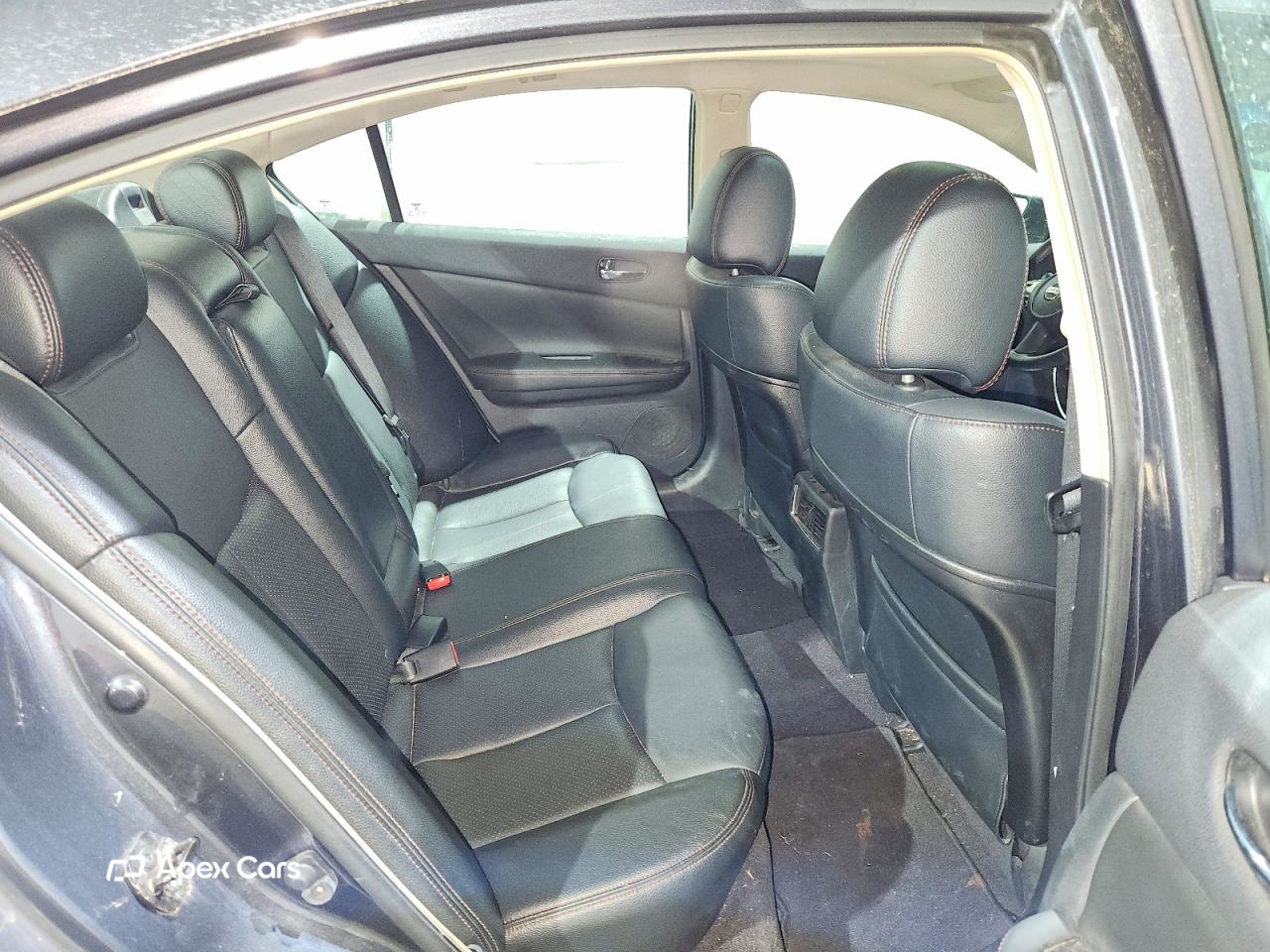 Nissan Maxima 2010