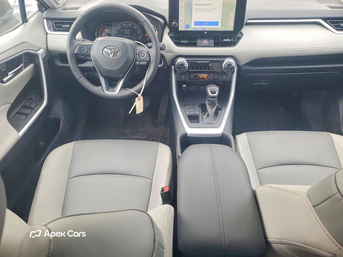Toyota RAV 4 2025