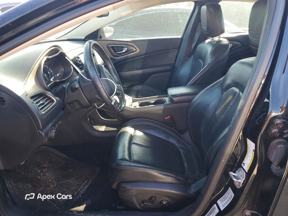 Chrysler 200 2015