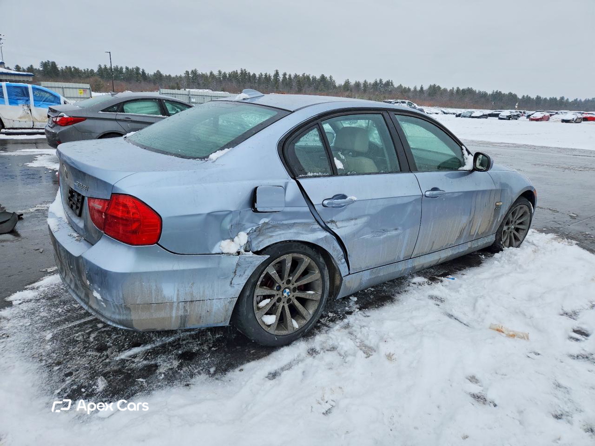 BMW Series 3 2011