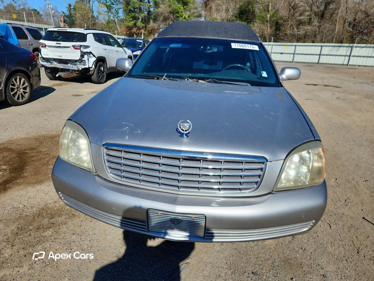 Cadillac  2005