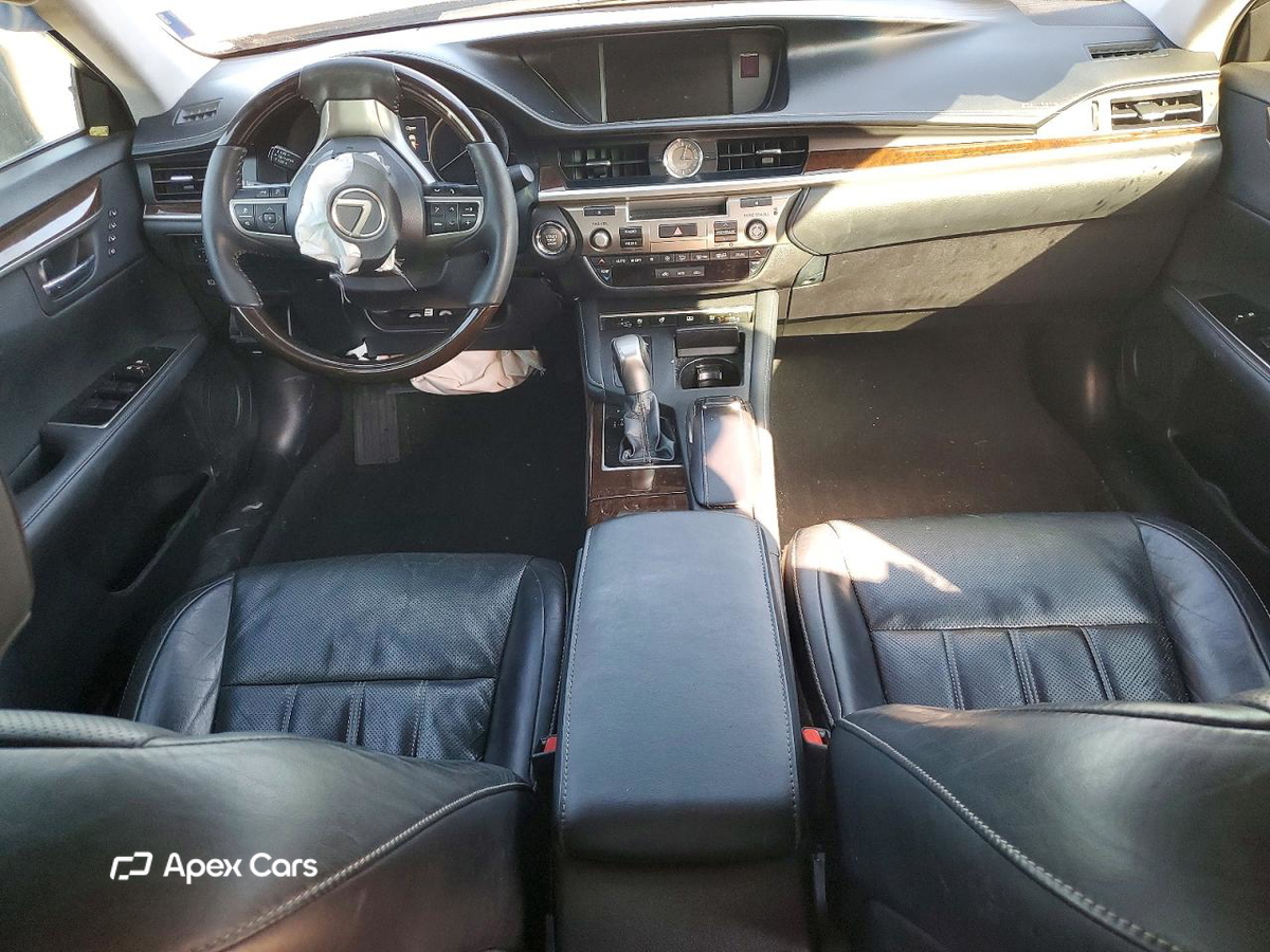 Lexus ES 2018