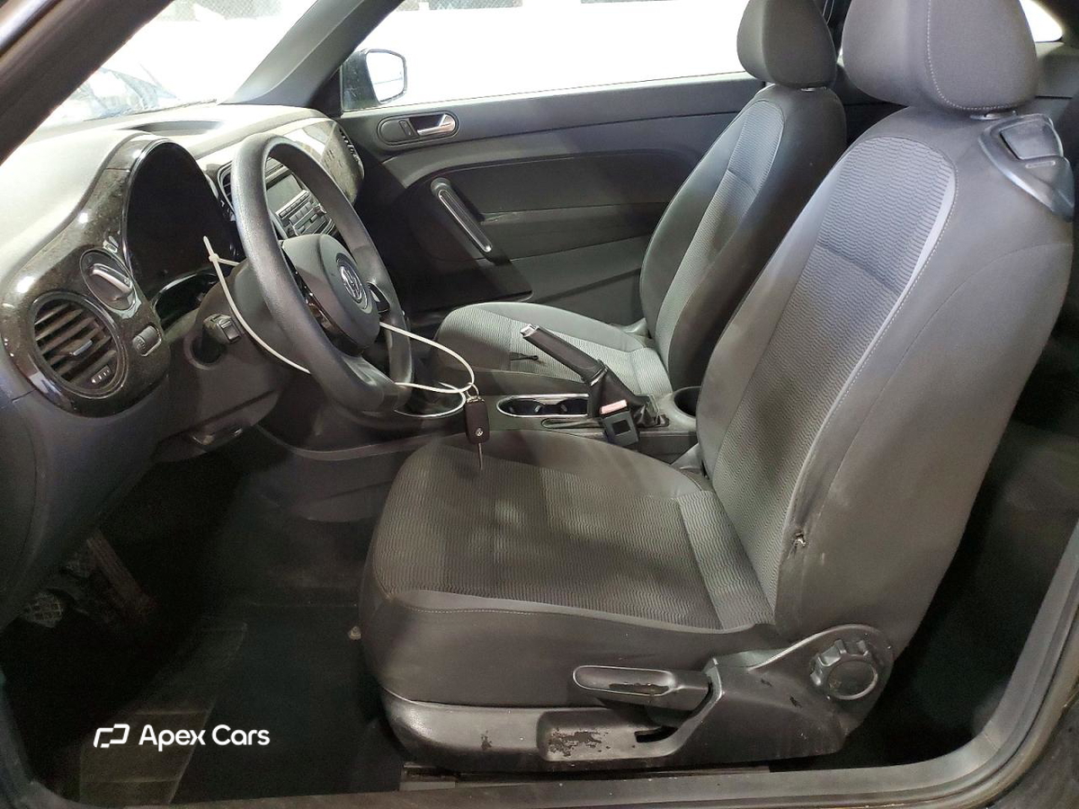 Volkswagen Beetle 2012