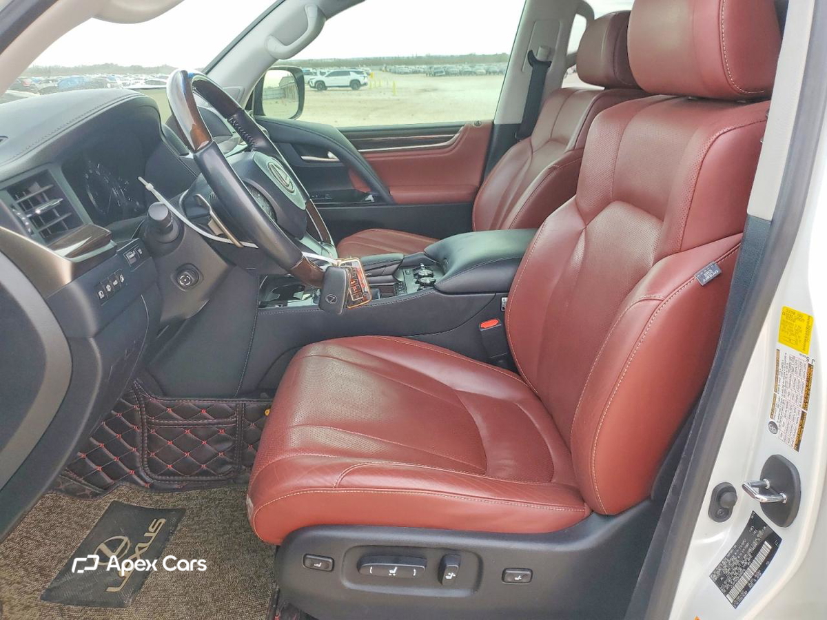 Lexus LX 2019