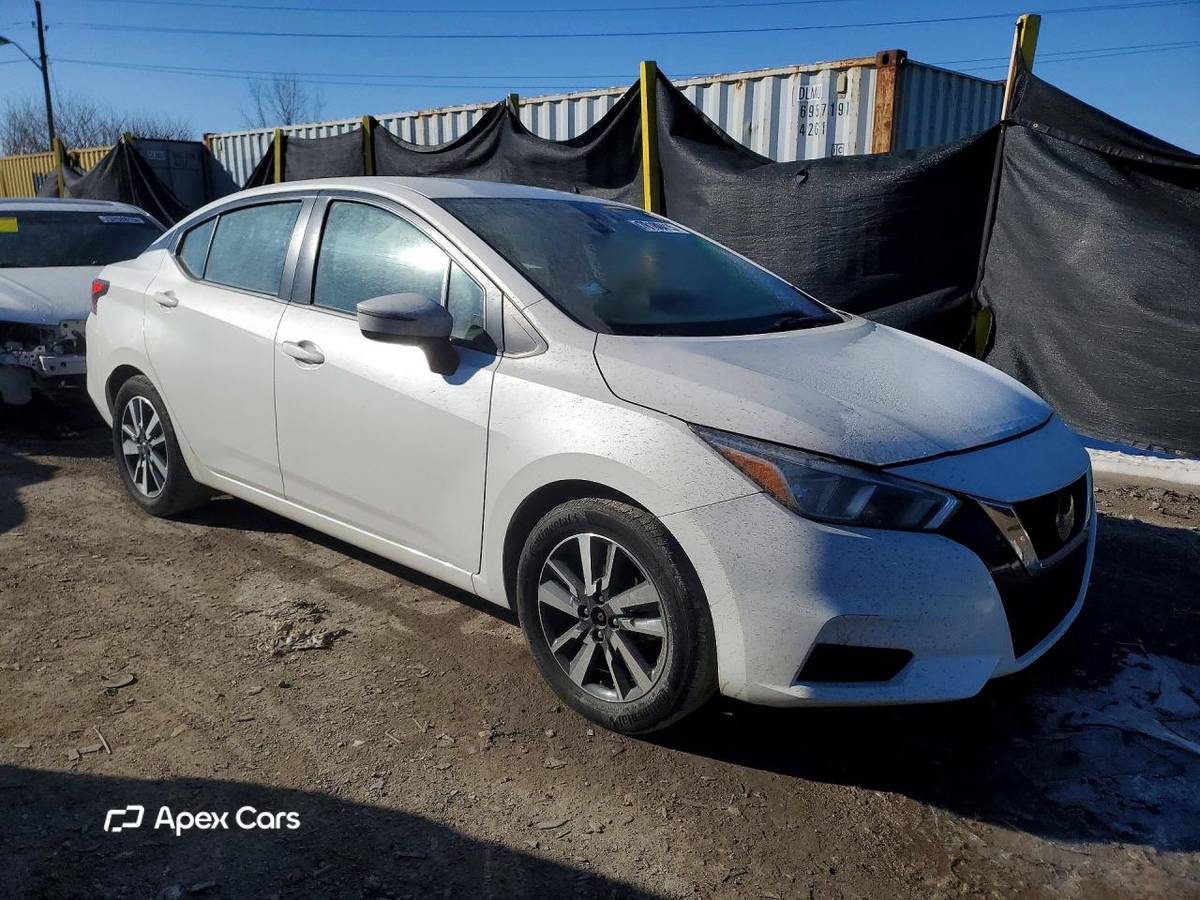 Nissan Versa 2021