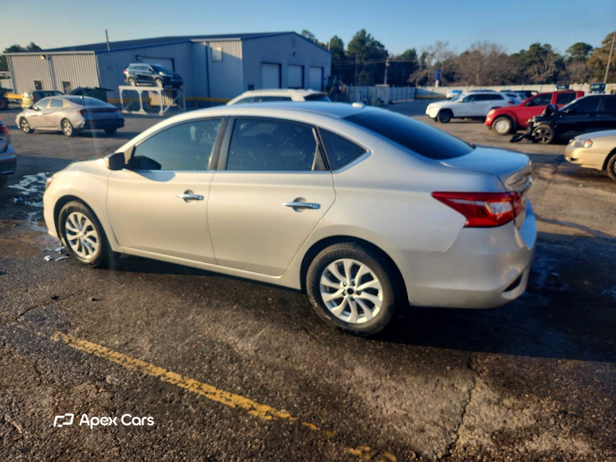 Nissan Sentra 2018