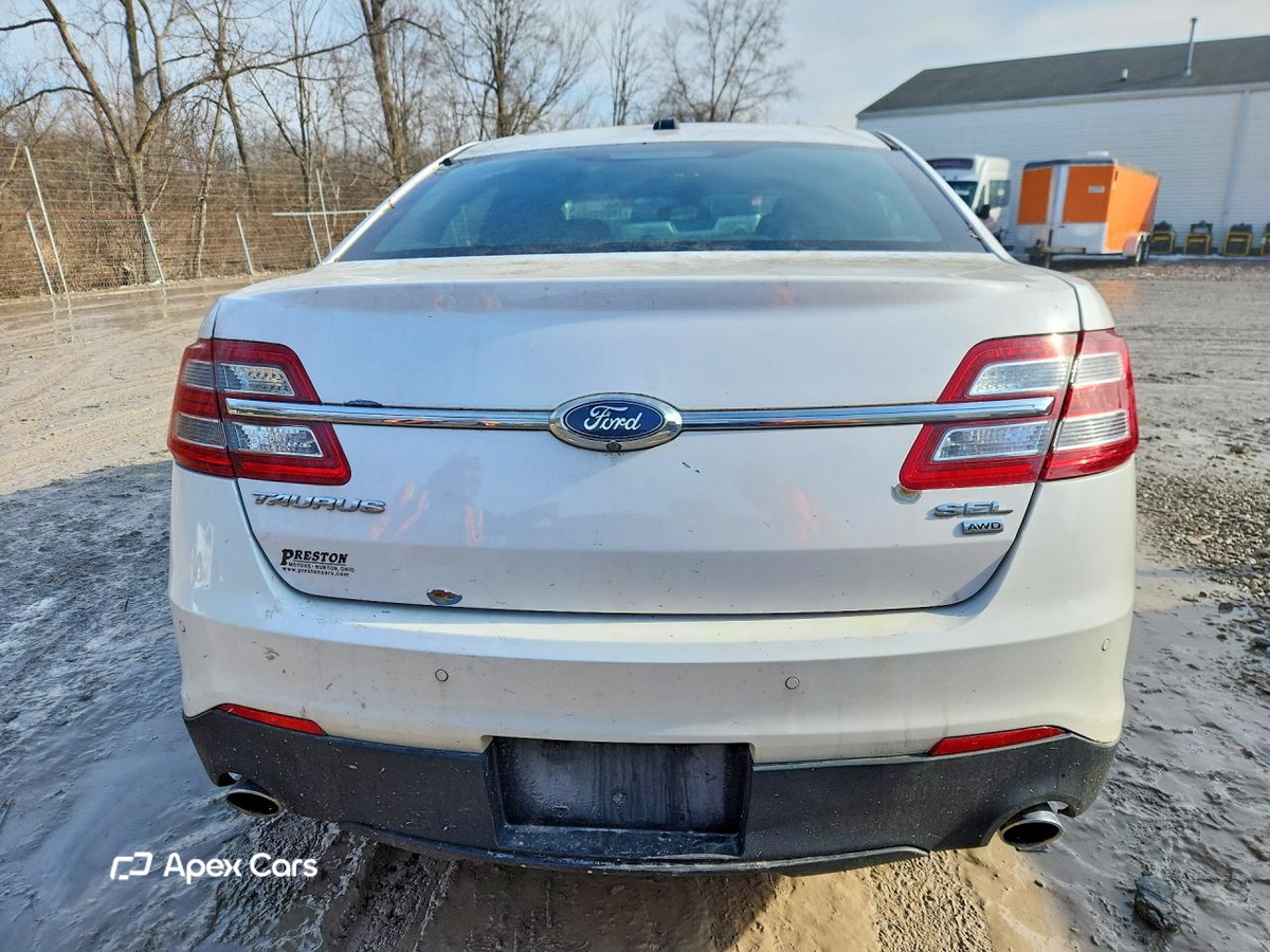 Ford Taurus 2017