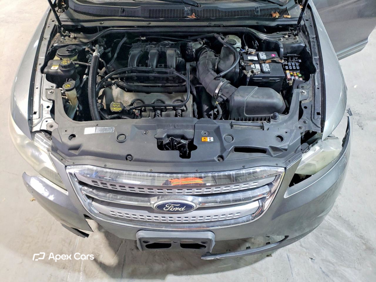 Ford Taurus 2011