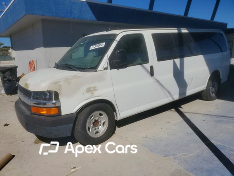 Chevrolet Express 2015 - Image 1 of 13