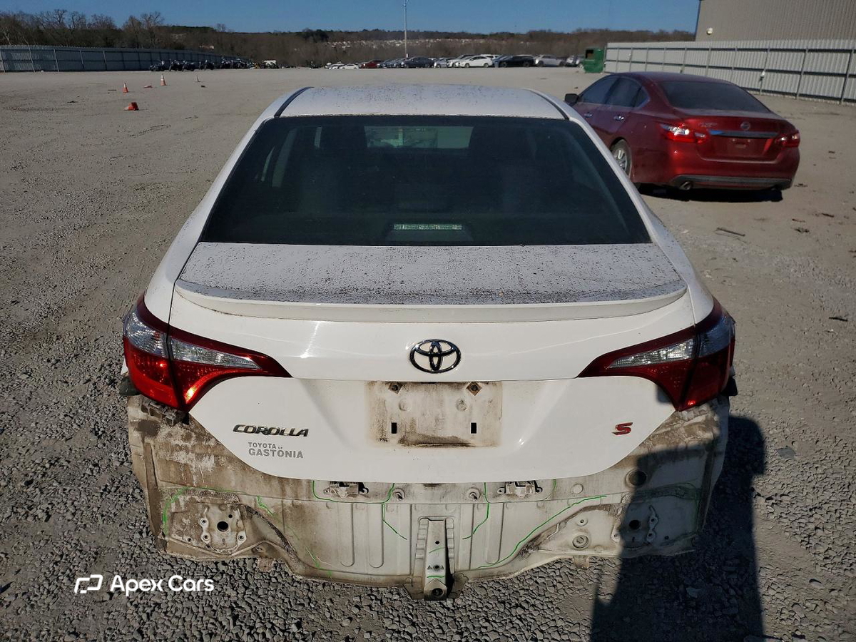 Toyota Corolla 2015